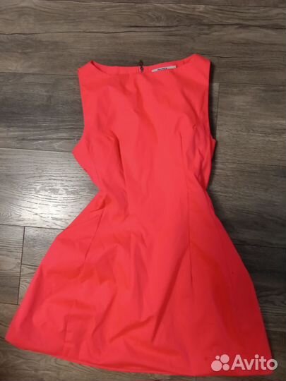 Платье женское яркое