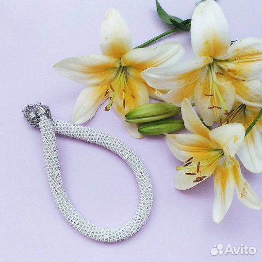 Колье жгут из бисера