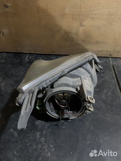 Фара ford fiesta mk5