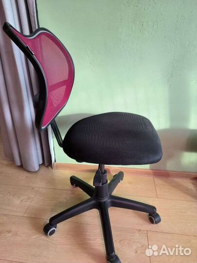 Компьютерное кресло
