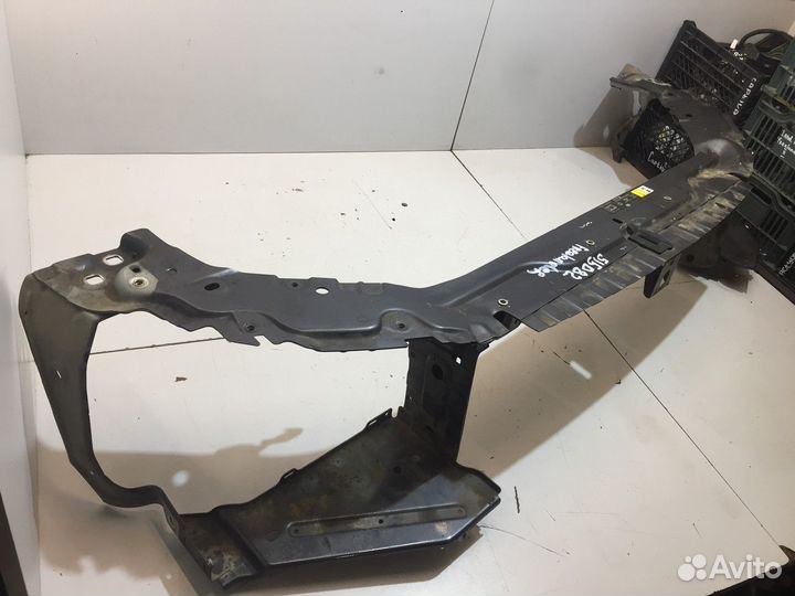 Панель передняя (Land Rover Freelander)