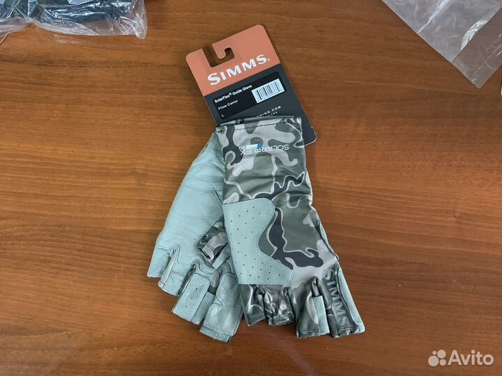 Перчатки для рыбалки simms