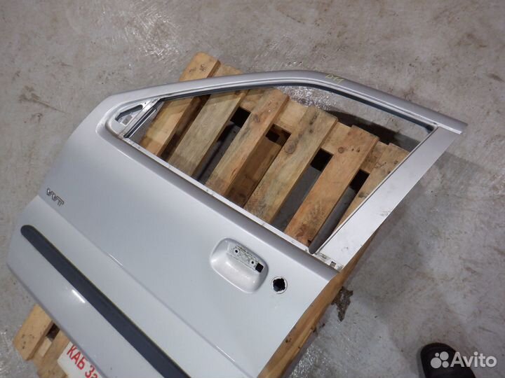 Дверь передняя левая Suzuki Ignis 2