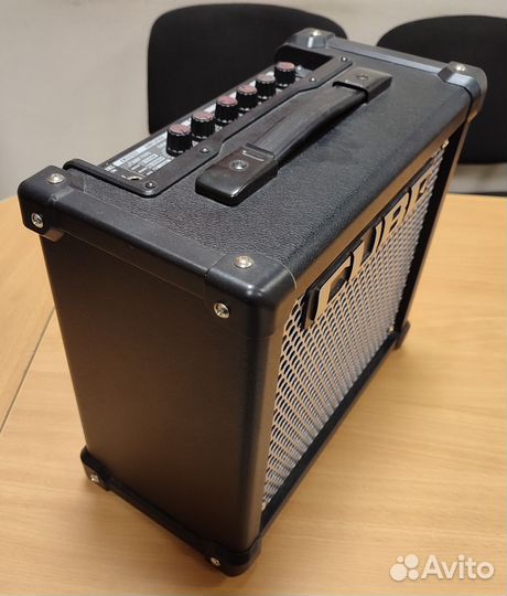 Комбоусилитель Roland Cube 10GX