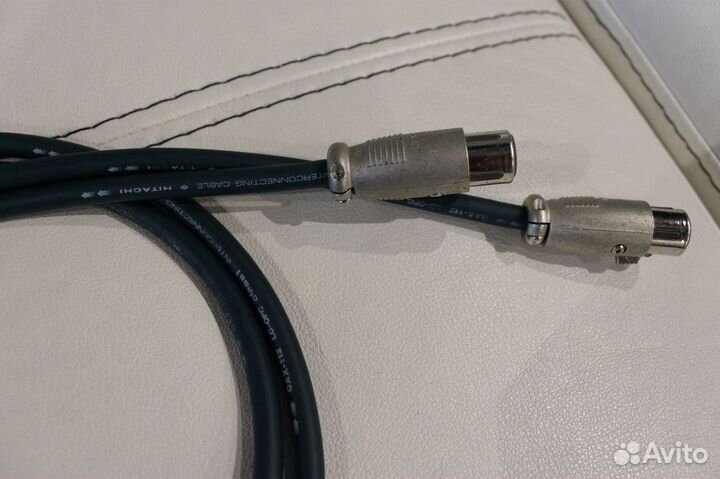 Межблочный кабель.XLR (hitachi) 1м