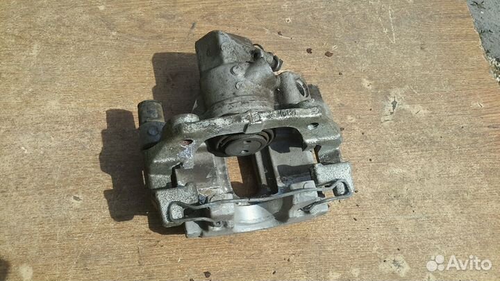 Суппорт задний мазда 3 bk bl 2003-2013