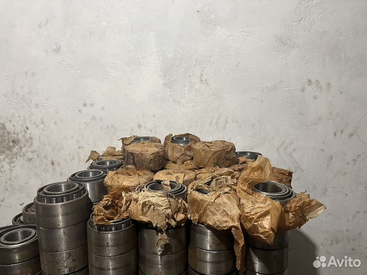 Подшибник катка 954712