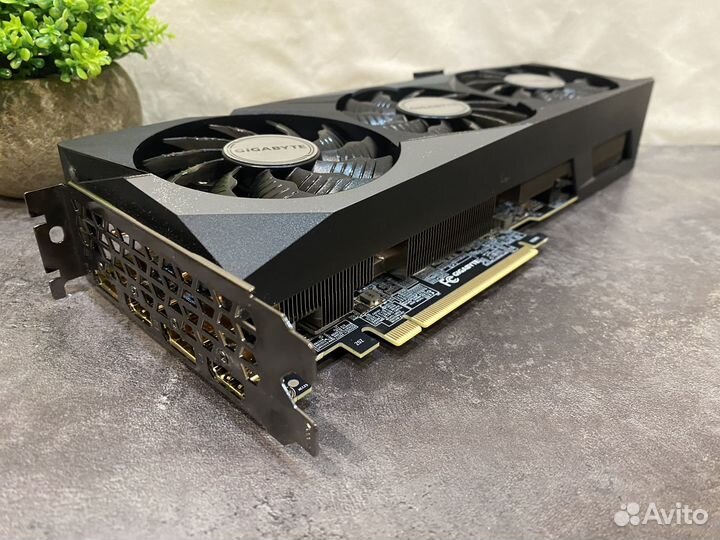 Видеокарта RTX 3070 gigabyte eagle