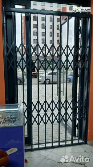 Раздвижные решетки металлические на двери