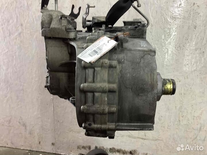 МКПП (механическая коробка переключения передач) V