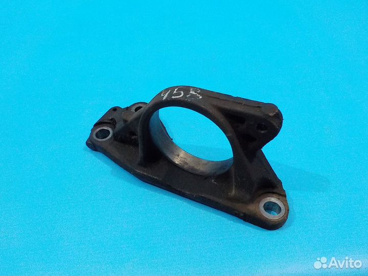 Кронштейн промежуточного вала Nissan Nissan X-Trai