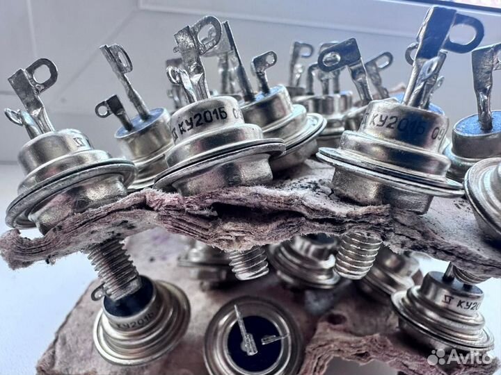 Теристоры ку202м,ку202д,ку202а,ку208г