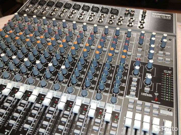 Микшерный пульт