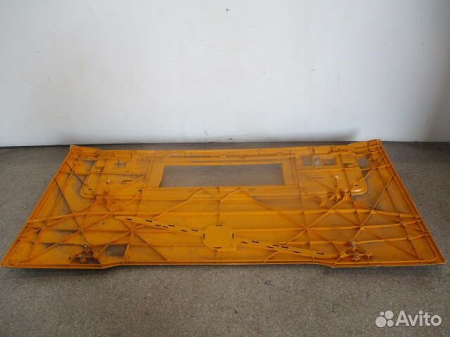 Капот Volvo 82523696