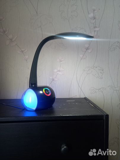 Лампа настольная