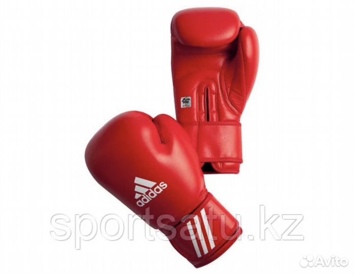 Боксерские перчатки,шлема и формы