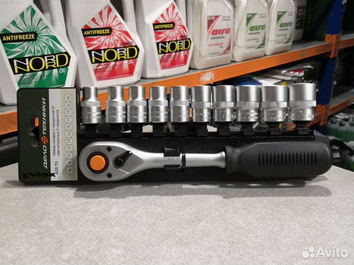 Набор головок шестигранных с трещоткой 1/2