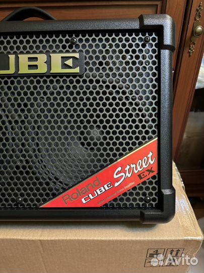 Комбоусилитель Roland Cube Street EX