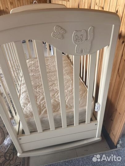 Детская кроватка