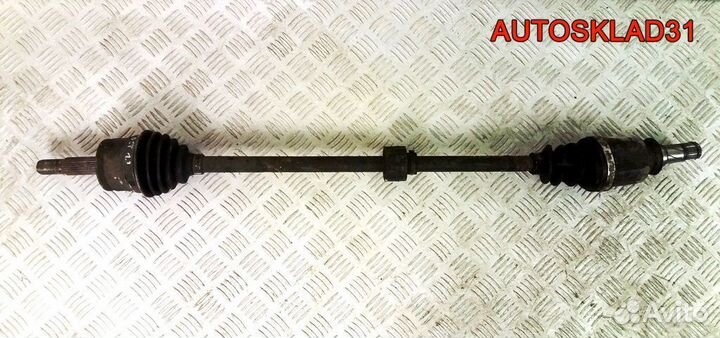 Привод передний правый Mitsubishi Colt Z3 MR582022