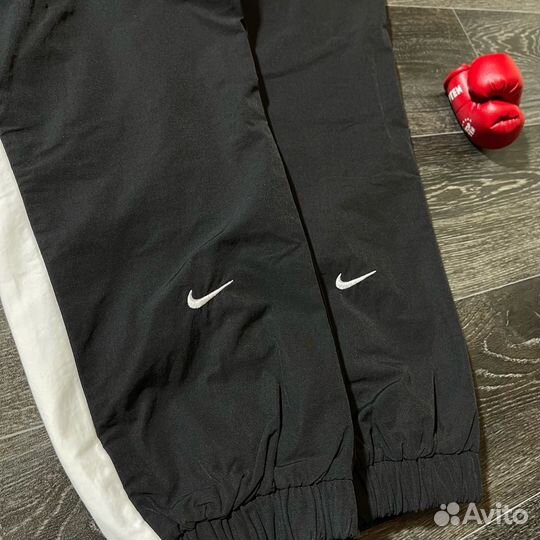 Спортивные штаны nike