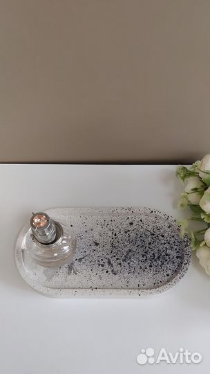 Интерьерные подставки, шкатулки, вазы