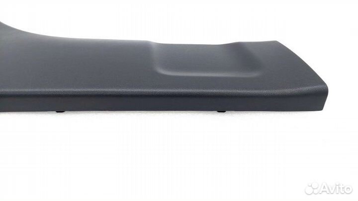 Обшивка центральной стойки правая Toyota Rav4 XA50