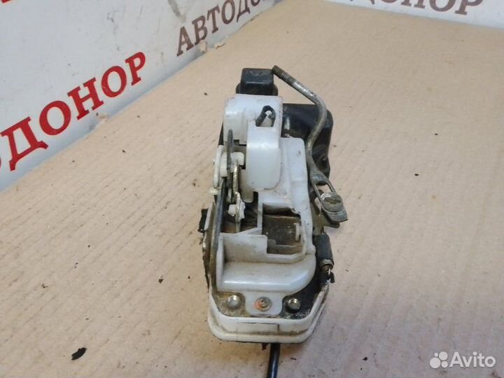 Замок двери задний правый Honda Cr-V 2.0 АКПП 2000