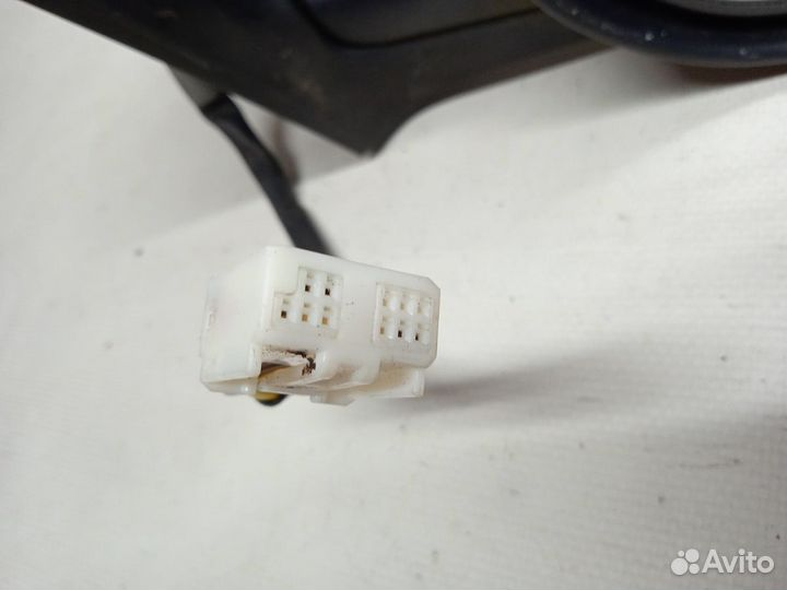 Зеркало правое электрическое Toyota Avensis 2 2002