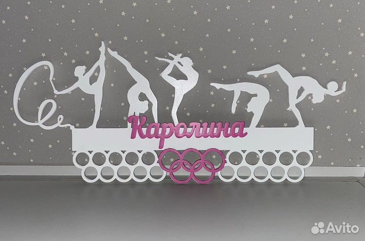 Медальница из дерева