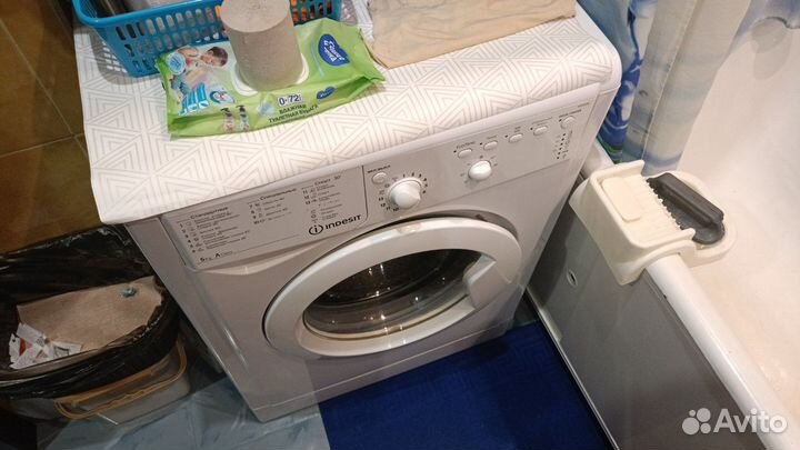 Стиральная машина на запчасти Indesit