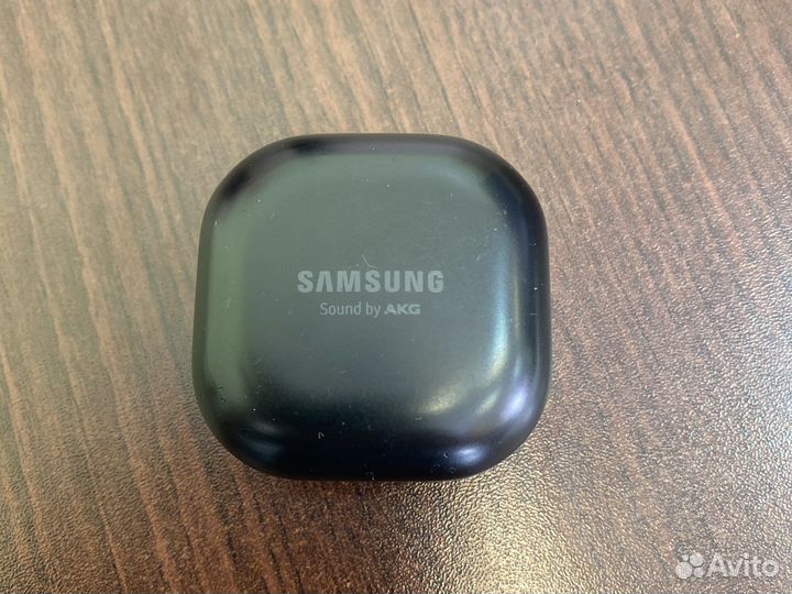 Беспроводные наушник samsung galaxy buds