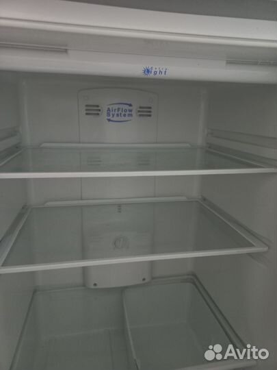 Холодильник бу Indesit