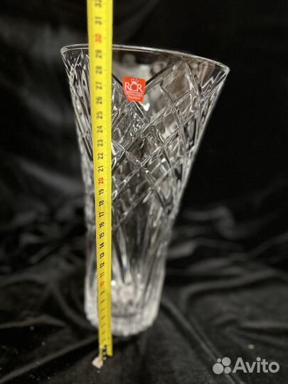 Хрустальная ваза для цветов