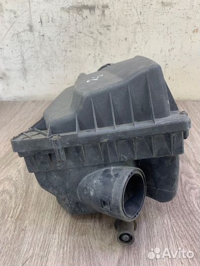 Корпус воздушного фильтра Opel Astra H Z18XER