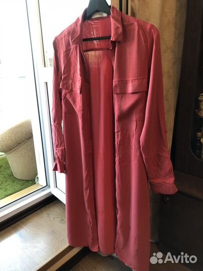 На доставке. Платье мокрый шелк, М