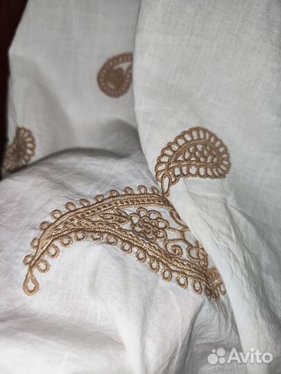 Батистовая блуза с вышивкой, Италия, 46-48