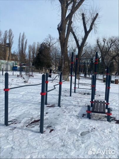 Уличный тренажер