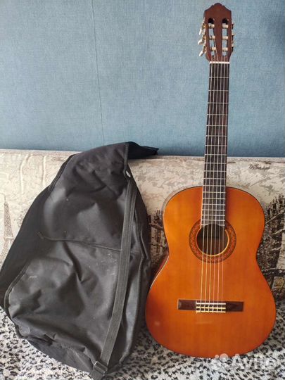 Классическая гитара Yamaha c40