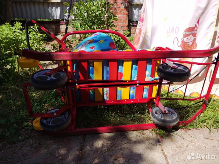 Детские зимние санки на колесах с подкладкой