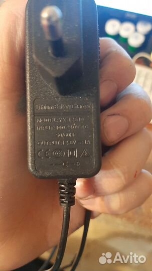 Аккумуляторный шуроповерт (На запчасти)