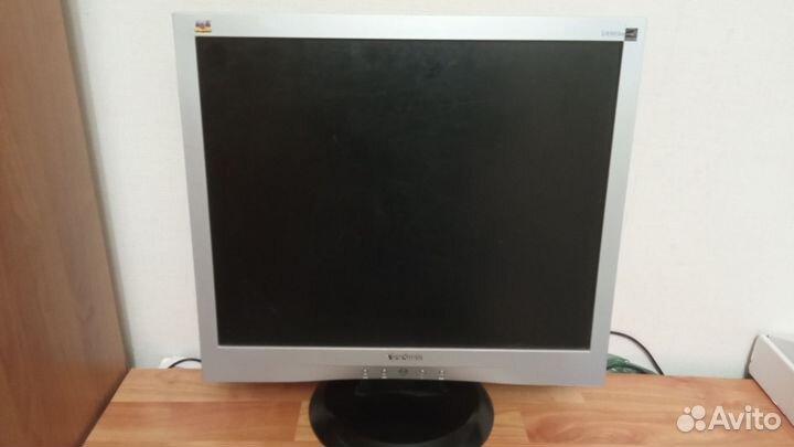 Монитор 19' Va903m б /у
