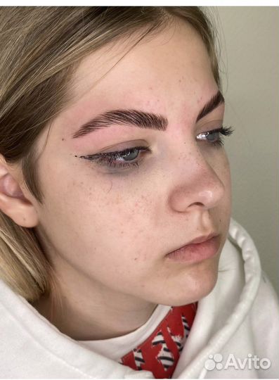 Брови, наращивание ресниц, ламинирование