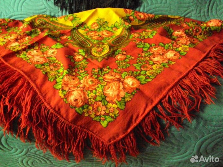 Шали шерстяные Павлопосад с кистями СССР