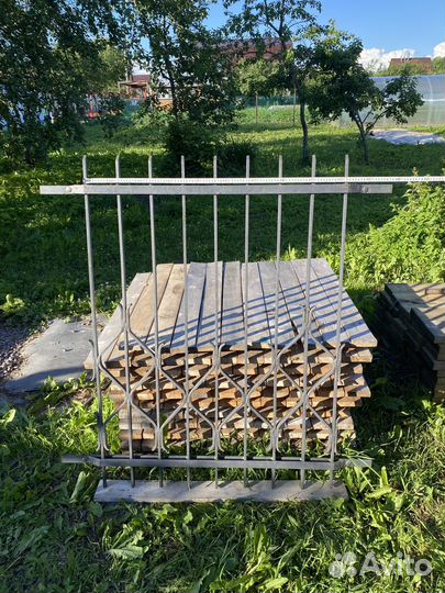 Решетки металлические с элементами ковки