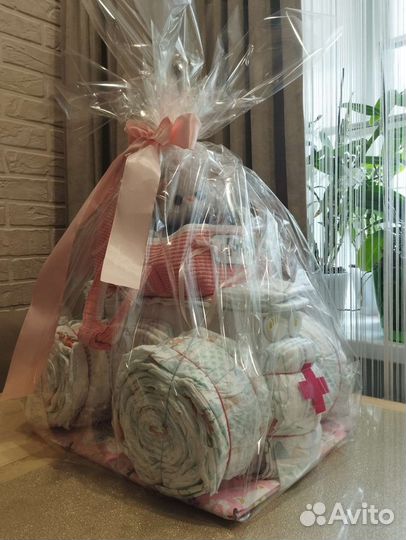 Букеты, упаковка подарков, декор бутылок