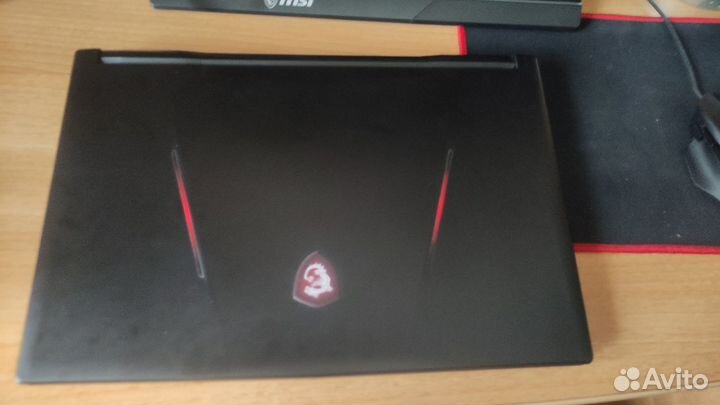 Игровой ноутбук MSI GL73 8RD