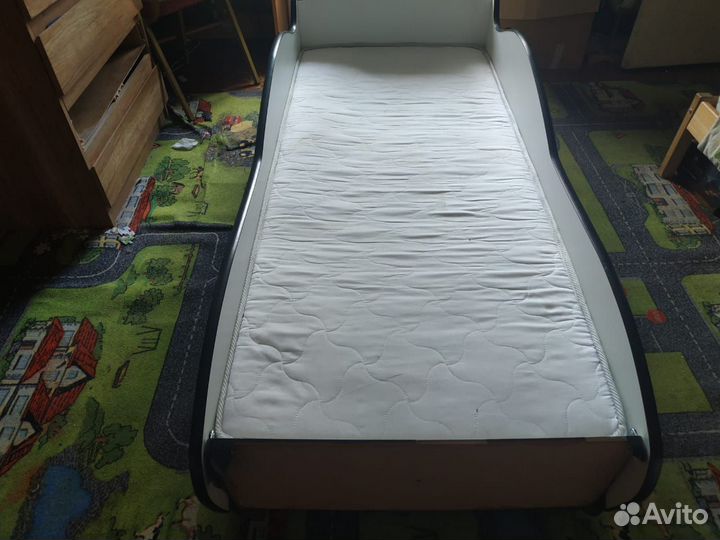 Детская кровать от 3 лет с матрасом бу