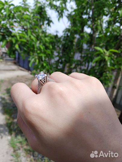 Серебряное кольцо