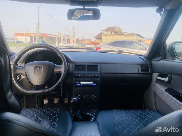 LADA Priora 1.6 МТ, 2011, 197 000 км